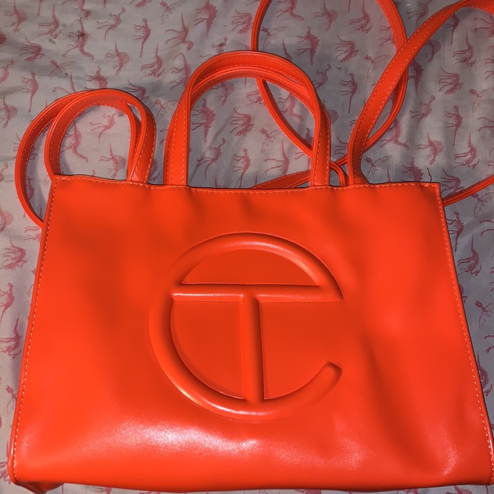 Medium Telfar shopping purse